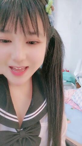 今日首播，18双马尾萝莉，JK装短裙，撩起衣服揉捏奶子，紧致超粉美穴，超近距离特写，妹子一脸呆萌}