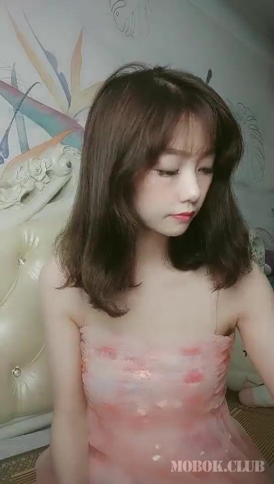 清純甜美系妹子在線網約狼友,此等顏值妳愛了嗎,人看著挺純,沒想到這麼臊}