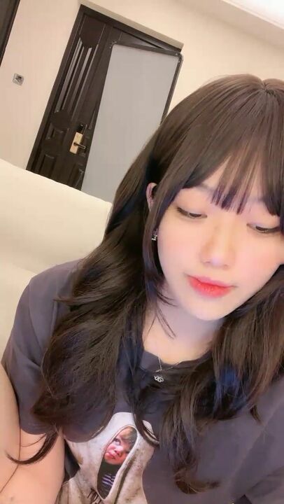 【热门人气女神下海 楚妹】明星级颜值抖音风性感裸舞 好美 (2)}