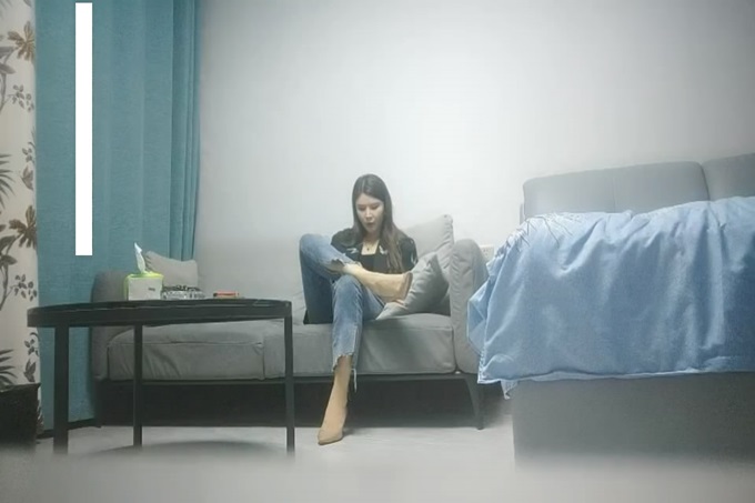 李丽莎网红脸的颜值外围卖淫女回家搞了两次}