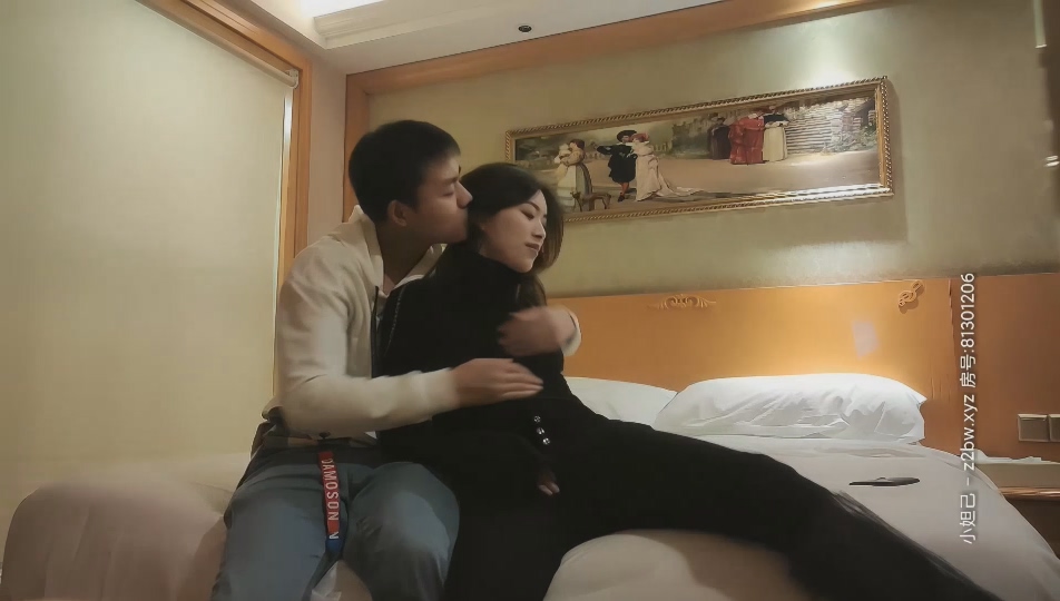 深圳极品大圈，高颜值女神玉体横陈肆意啪啪娇喘不断真刺激}