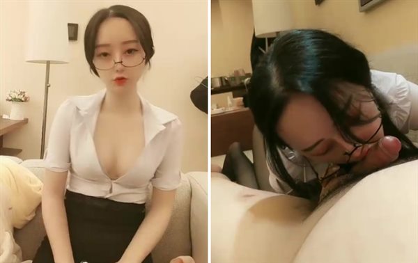 极品热巴高颜值甜美妹子道具自慰诱惑，情趣装连体网袜张开双腿特写震动抽插}