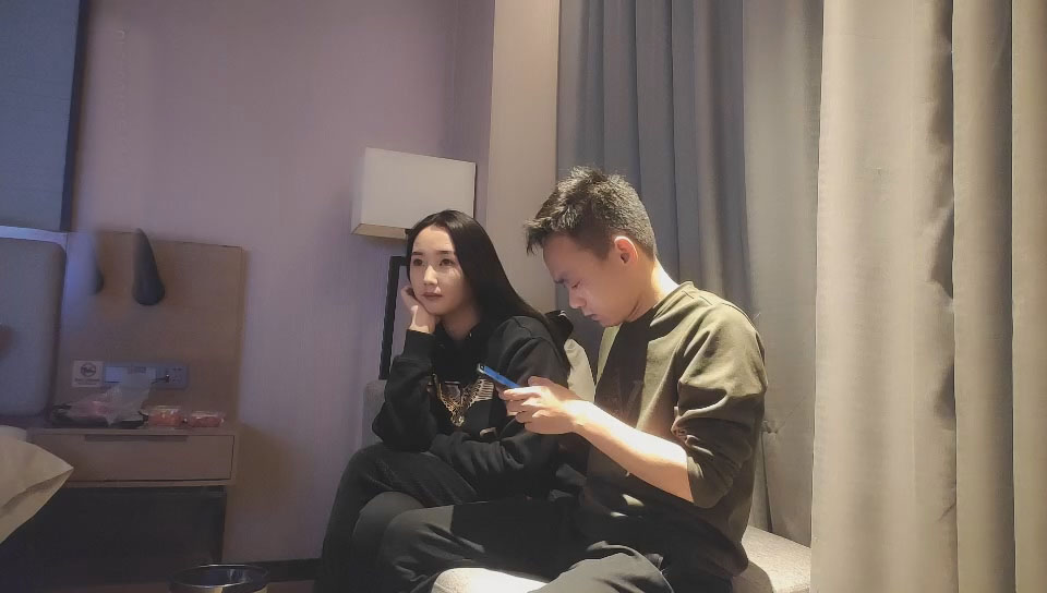 清纯175车模 高颜值明星脸}