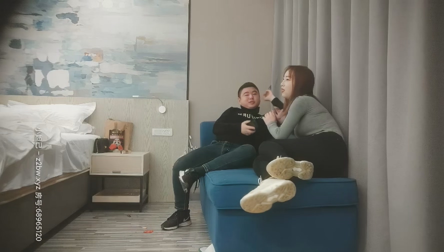 每个妹子都要亲自来洗一洗，还要小穴抽烟。角度完美手法专业大淫魔}