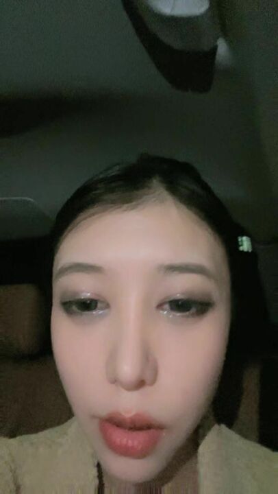 极品尤物模特女神！夜晚驾车路边车震！掏出炮友屌吸吮，肥穴美穴跳蛋自慰，骑上来深插爆操}