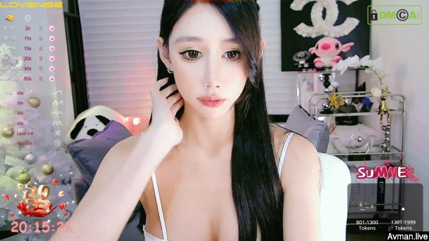 精品女神~最强画质~【Summer_Ki】激情热舞，道具自慰粉丝众多，土豪们选出的女神}