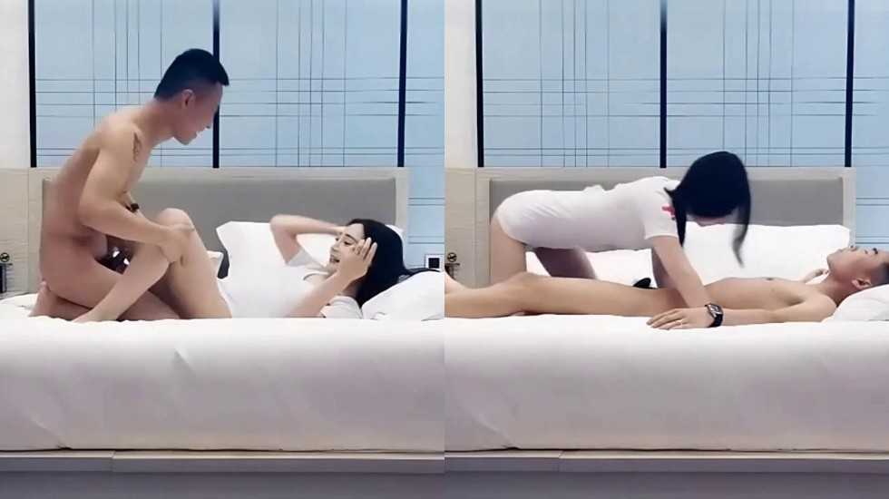 女神级小姐姐身材颜值一流，前凸后翘大长腿大乳房，还这么有情趣，穿着护士制服坐鸡巴上起伏套弄【水印】}