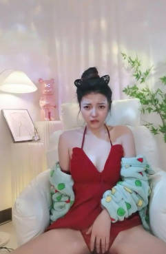 【鲨鱼小辣椒】性感绝美女神 跳蛋自慰骚穴水嫩嫩浪叫呻吟不止