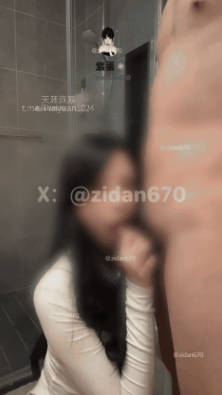 推特38万粉蜂腰美腿反差婊网黄「紫蛋」《羞耻性爱》做爱的过程中被强制观看隐私交合处，又耻辱又刺激，还被看着高潮的可爱表情