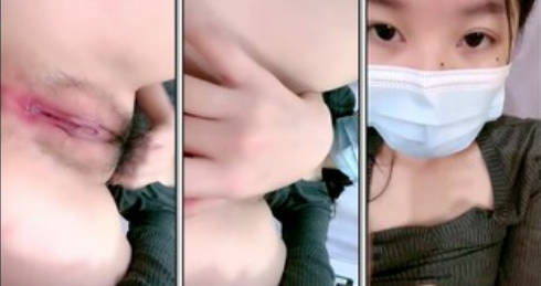 超粉嫩美穴小姐姐！外表文静乖巧美女！特写掰穴，摸几下就湿了，小骚逼没人操，这小穴真不错