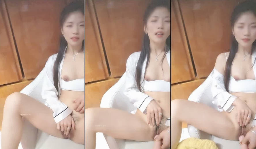 新人小夫妻，极品小少妇，【清雅婷】，居家性爱自拍，好白，身材颜值眼神}