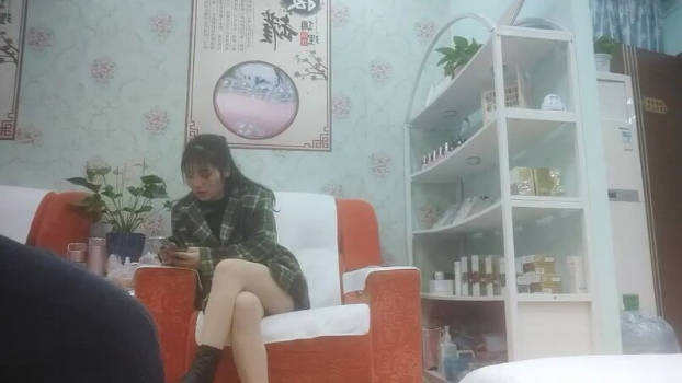 横扫街头炮王佳作，【老王探花】，穿梭大街小巷，几百块干一天，小媳妇骚少妇大姐姐，来者不拒挨个操