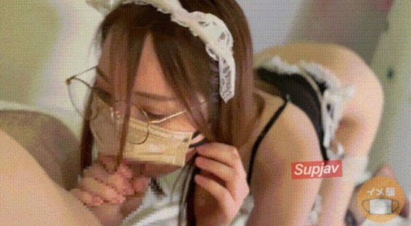 反差女大小母狗『三岁小宝宝』这次我换的这装束，是男主要求的，戴眼镜比较斯文的大叔 不像之前的那些 很猥琐}