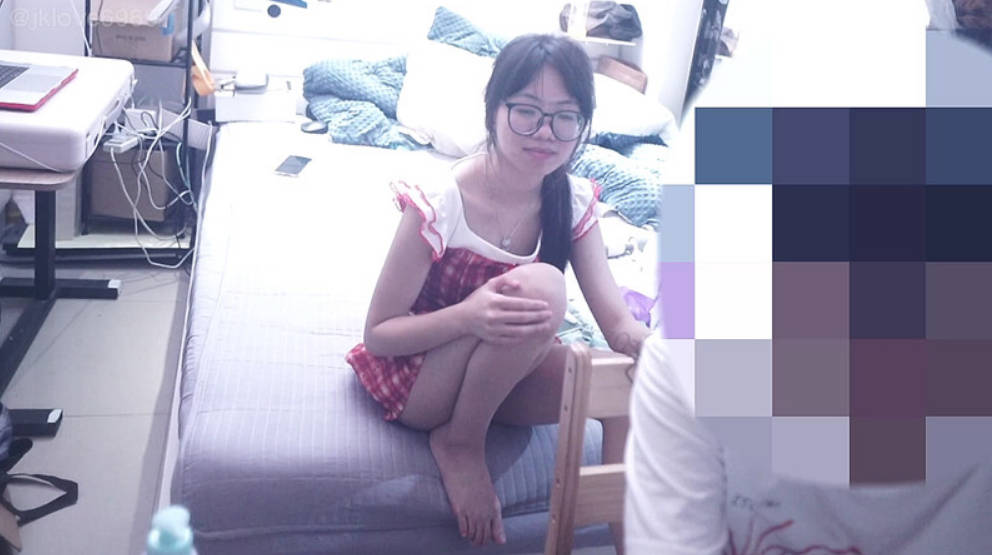 #jk010_三好学生_高三快毕业_虽然不是处但是第一次口_含几把_还嫌味道重_因为我故意两天没洗澡hhh_2}